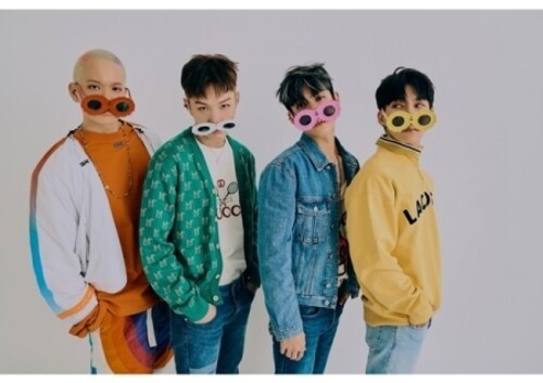 Btob 4U - Inside (Side Version) (incl. 96pg Booklet, Lyric Paper, Mini Poster,Postcard, Sticker + Photocard)