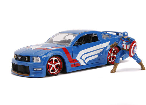 Marvel Avengers - 1:24 2006 Ford Mustang GT Die-Cast Car & Captain America Figure