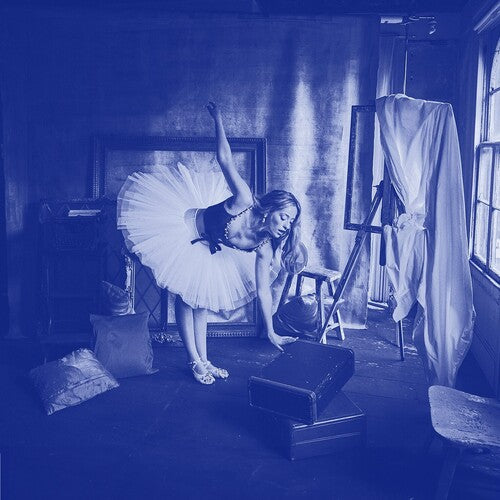 Brynn Cartelli - OUT OF THE BLUE