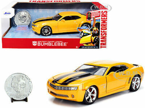Transformers - 1:24 '06 Chevy Camaro Concept Bumblebee Die-Cast Car & Coin