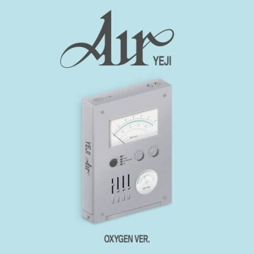 Yeji ( Itzy ) - Air - Oxygen - incl. 32pg Photobook, Envelope, 2x Arcylic Keyrings, 2-Cut Photo, Air Card, Photocard, 3 Stickers + 2 Postcards