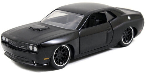 Fast & Furious - 1:32 Dom's '12 Dodge Challenger SRT8 Die-Cast Car