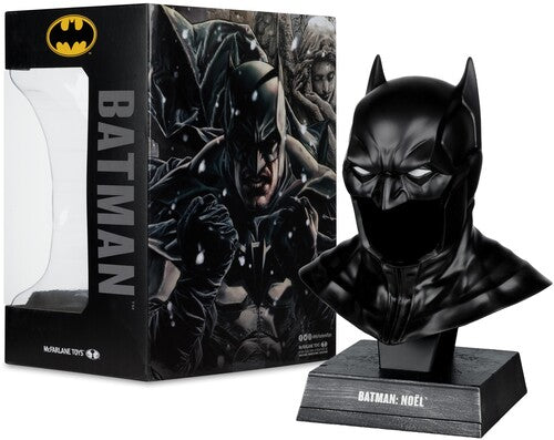 DC Direct - Prop Replica Wv6 - 1:3Rd Batman Cowl (Batman: Noel)