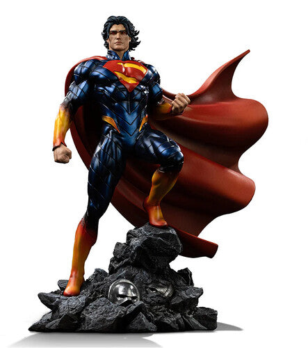 DC Comics - Art Scale 1/10 - Superman Absolute Statue