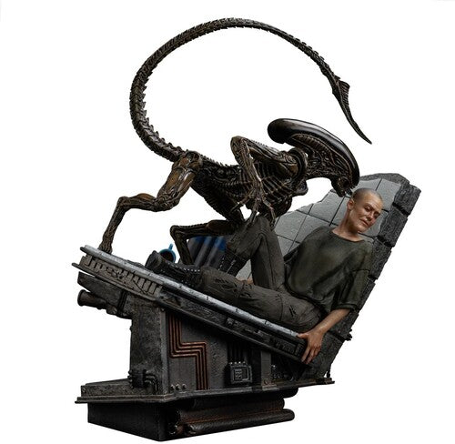 Alien 3 - Art Scale 1/10 - Ellen Ripley and Dog Alien Statue