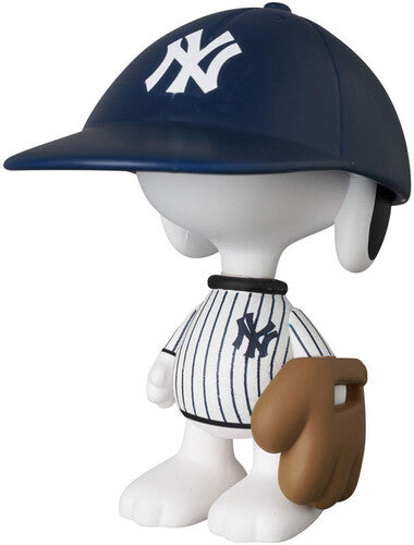 Peanuts x MLB - Ultra Detail Figure (UDF) - New York Yankees Snoopy
