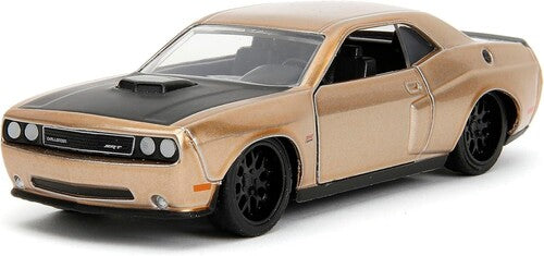 Pink Slips 1/32 2012 Dodge Challanger SRT8 Die-Cast Car