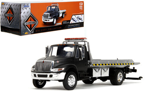 Just Trucks - 1:24 International Durastar 4400 Flatbed Die-Cast Truck (Black)
