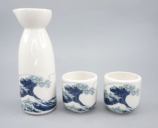 Great Wave Off Kanagawa Sake Set