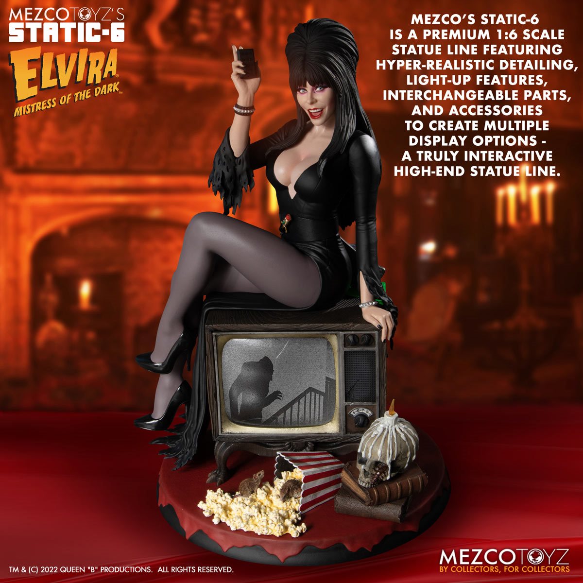 Mezco - Elvira Mistress of the Dark Static 6 1:6 Scale Statue