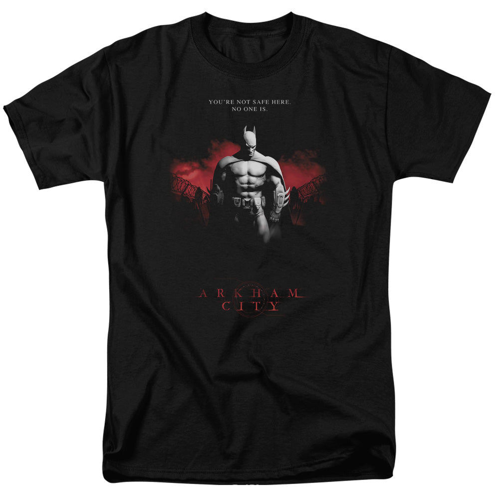 Arkham City - Standing Strong - Short Sleeve Adult 18/1 - Black T-shirt