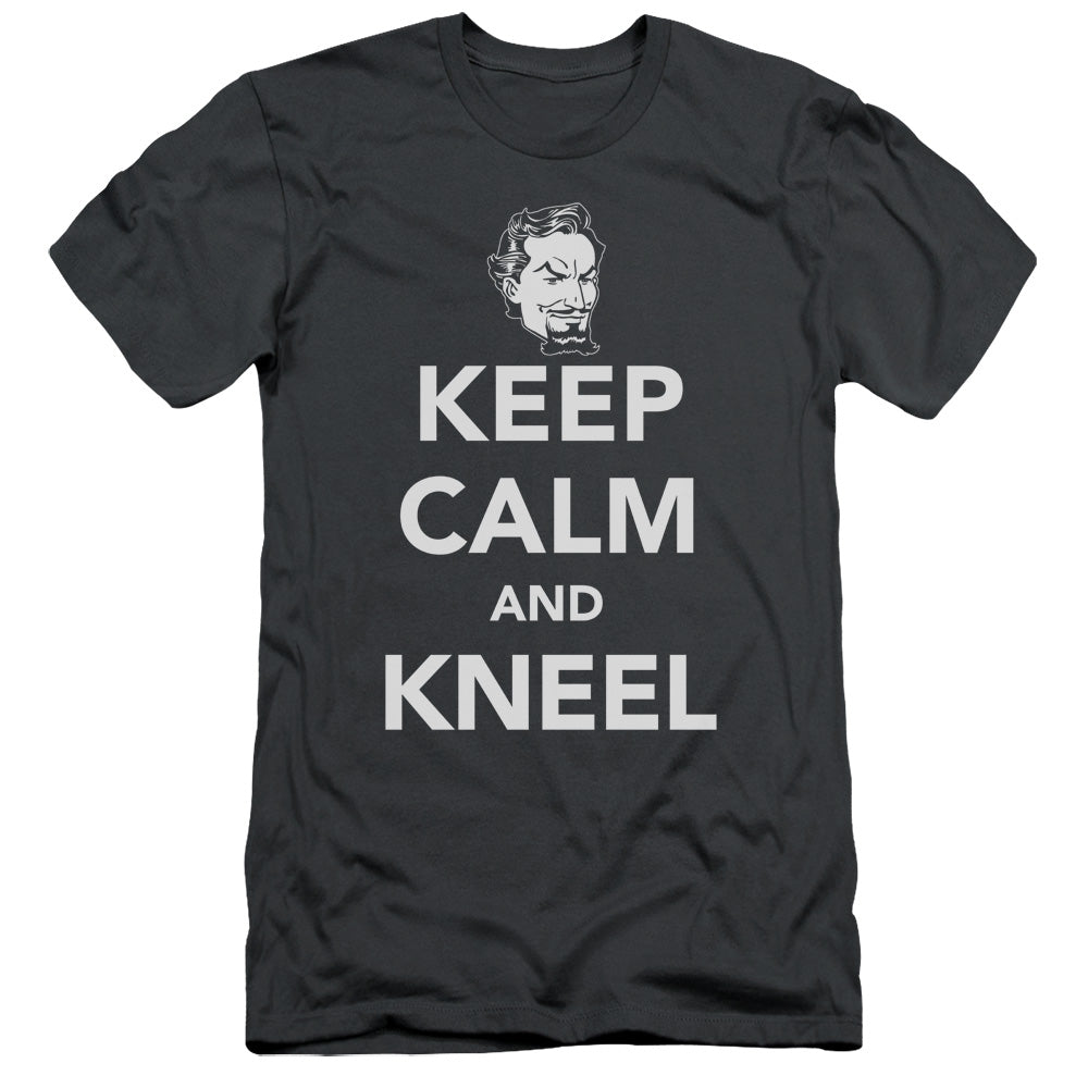 Dc - Keep Calm And Kneel - Short Sleeve Adult 30/1 - Charcoal T-shirt