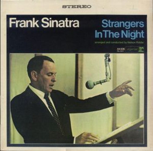 Frank Sinatra - Strangers In The Night