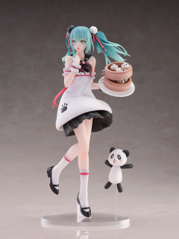 Hatsune Miku Panda Bun Figure