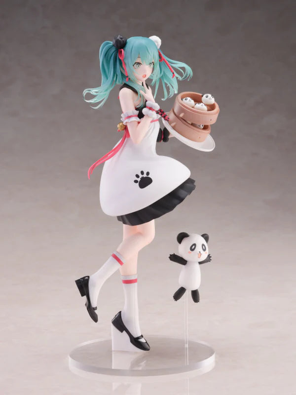 Hatsune Miku Panda Bun Figure