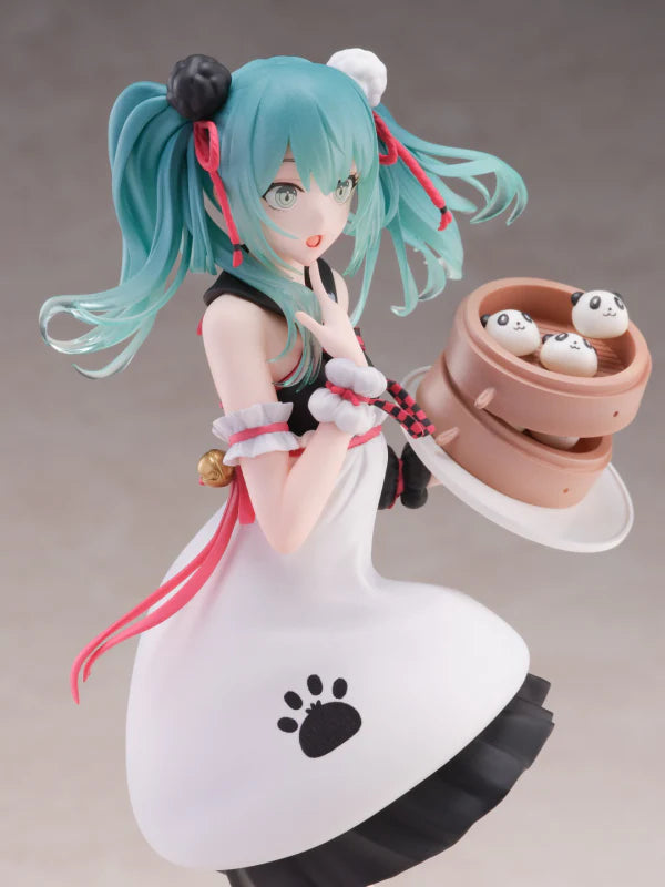 Hatsune Miku Panda Bun Figure