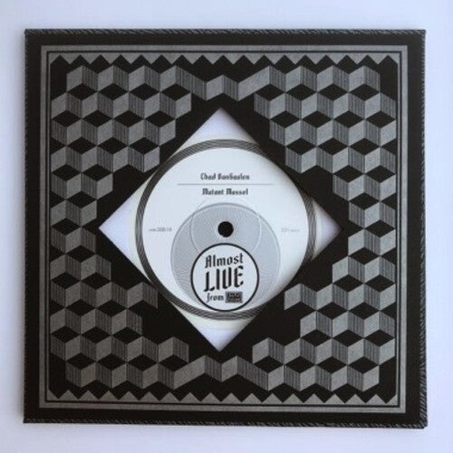 Chad Vangaalen - Mutant Mussel