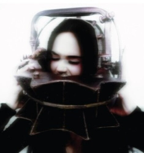 Maggie Lindemann - HEADSPLIT