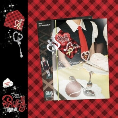 Unis - Swicy - Archive Version - incl. 72pg Photobook, Paper Keyring, Mini-Envelope, 2 Stickers, Photocard, ID Card + Club Poster