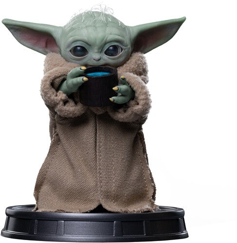 The Mandalorian and Grogu - 1/4 Scale Statue - Grogu Always Hungry