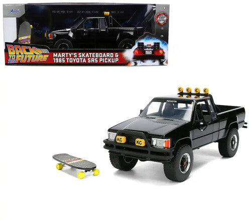 Jada - 1/24 Hollywood Rides Back to the Future Toyota SR5 Pickup with Marty's Skateboard
