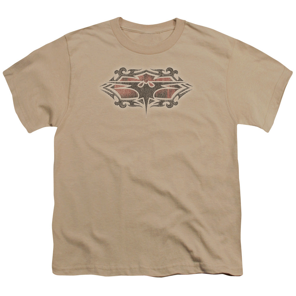 Batman - Distressed Gothic Bat - Short Sleeve Youth 18/1 - Sand T-shirt
