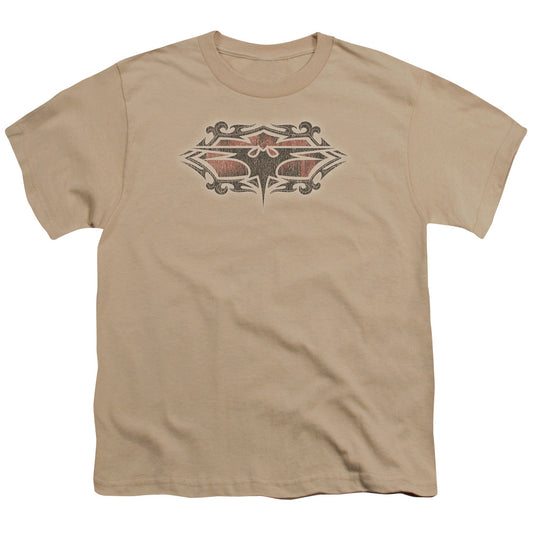 Batman - Distressed Gothic Bat - Short Sleeve Youth 18/1 - Sand T-shirt
