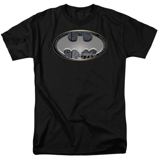 Batman - Steel Wall Shield - Short Sleeve Adult 18/1 - Black T-shirt