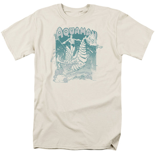 Dc Aquaman - Catch A Wave - Short Sleeve Adult 18/1 - Cream T-shirt