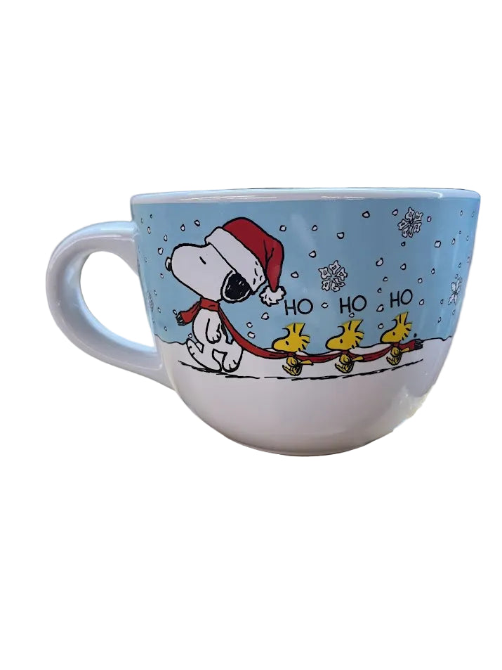 Peanuts Snoopy Holiday Scarf Walk 24oz Mug