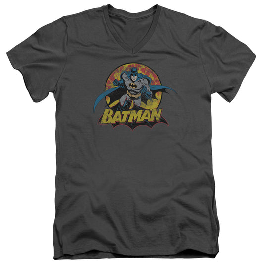 JLA BATMAN ROUGH DISTRESS - S/S ADULT V-NECK - CHARCOAL T-Shirt