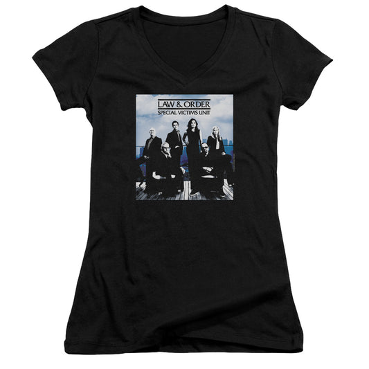 Law And Order Svu Crew 13 - Junior V-neck - Black