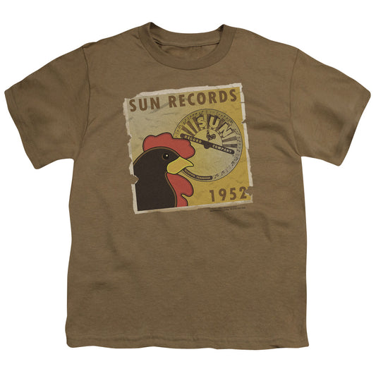 Sun - Distrsd Rooster Poster 1952 - Short Sleeve Youth 18/1 - Safari Green T-shirt