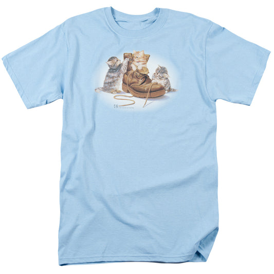Wildlife - Playful Kittens - Short Sleeve Adult 18/1 - Light Blue T-shirt