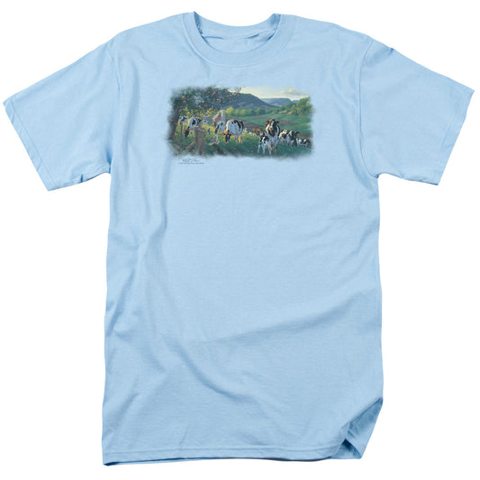 Wildlife - Gods Country - Short Sleeve Adult 18/1 - Light Blue T-shirt