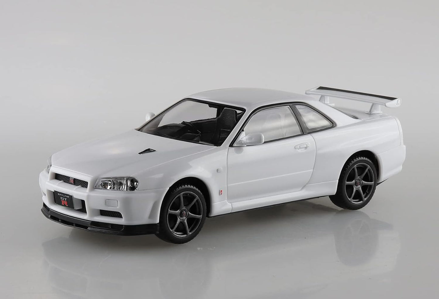 1/32 Nissan R34 Skyline GT-R Model Kit (white)