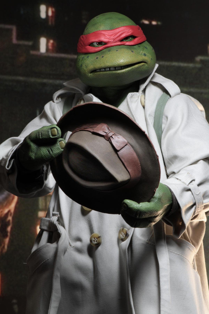 NECA Teenage Mutant Ninja Turtles (1990 Movie) - ¼ Scale Figure - Raphael Disguise